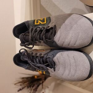 New Balance Men Gray Sneakers